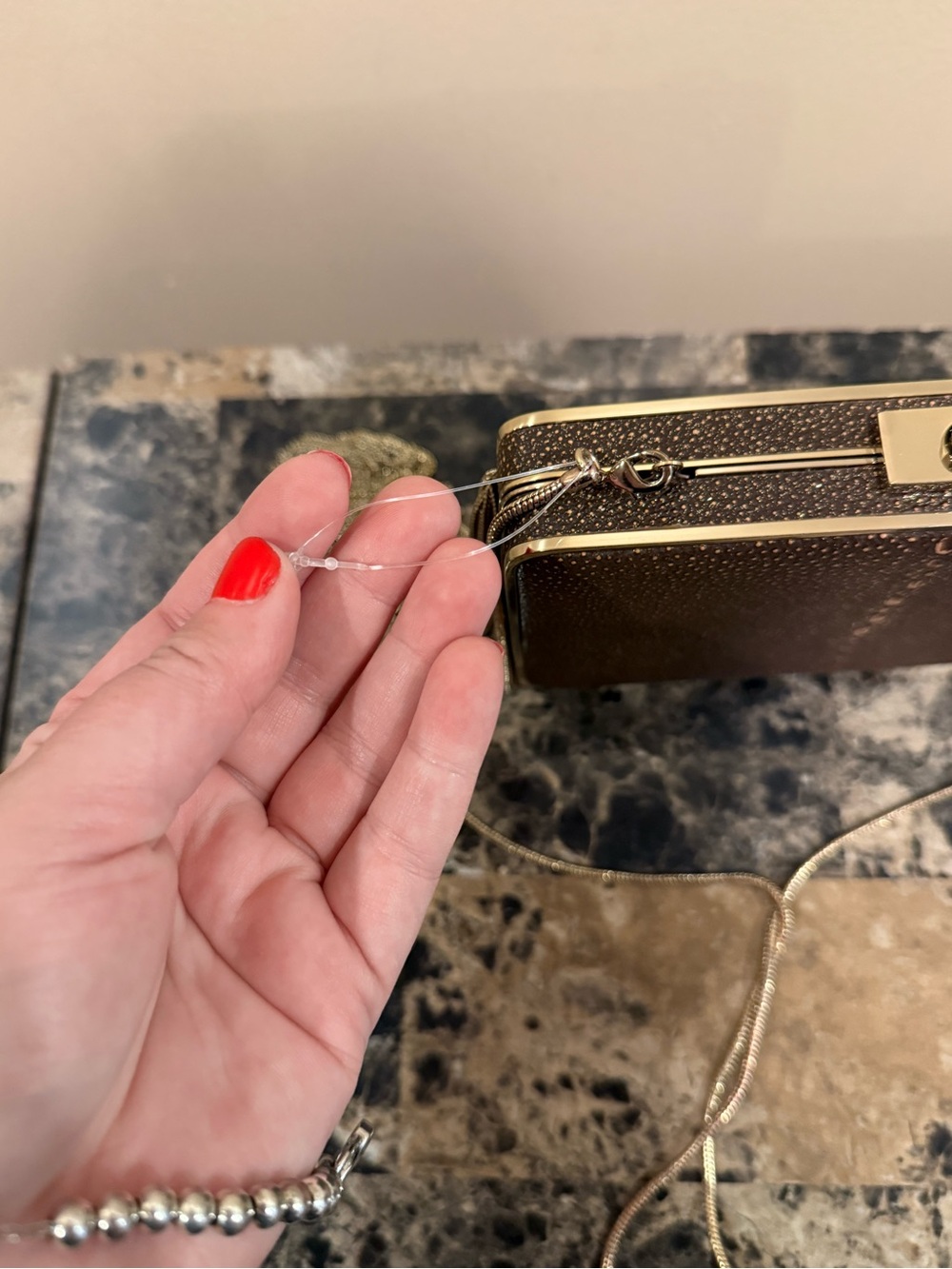 Henri Bendel Stingray-Embossed Box Clutch/ Crossbody RARE - Picture 8 of 16